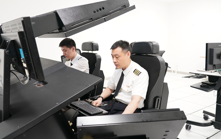 客戶培訓(xùn)-模擬機(jī)租賃-FFS培訓(xùn)服務(wù).jpg